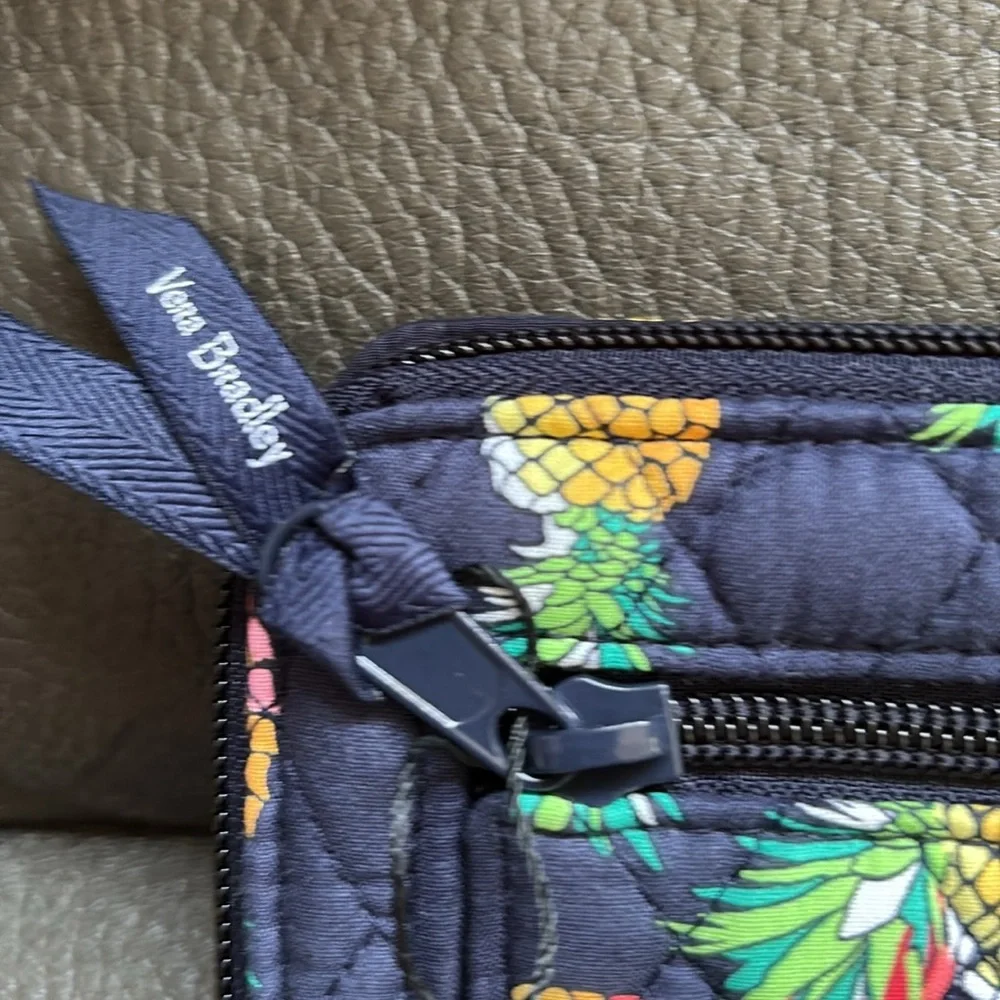 Vera Bradley toucan party RFID Turnlock wallet - Picture 3 of 10